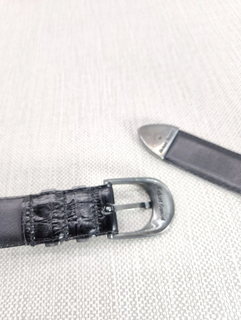 Richard Gampel Size 32 Black Leather Belt Croc Embossed